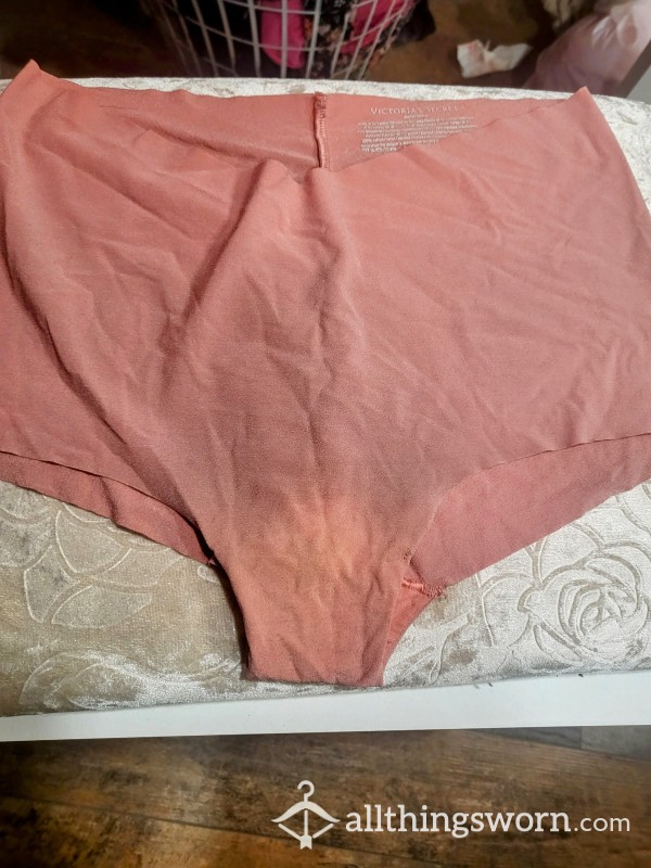 Old VS Peach Satin Shortie Available For Custom Wear 🍑🥰