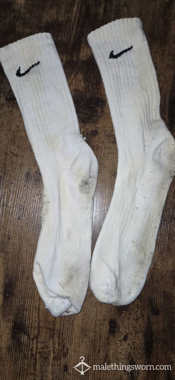 10 DAYS FILTH - NIKE White Socks