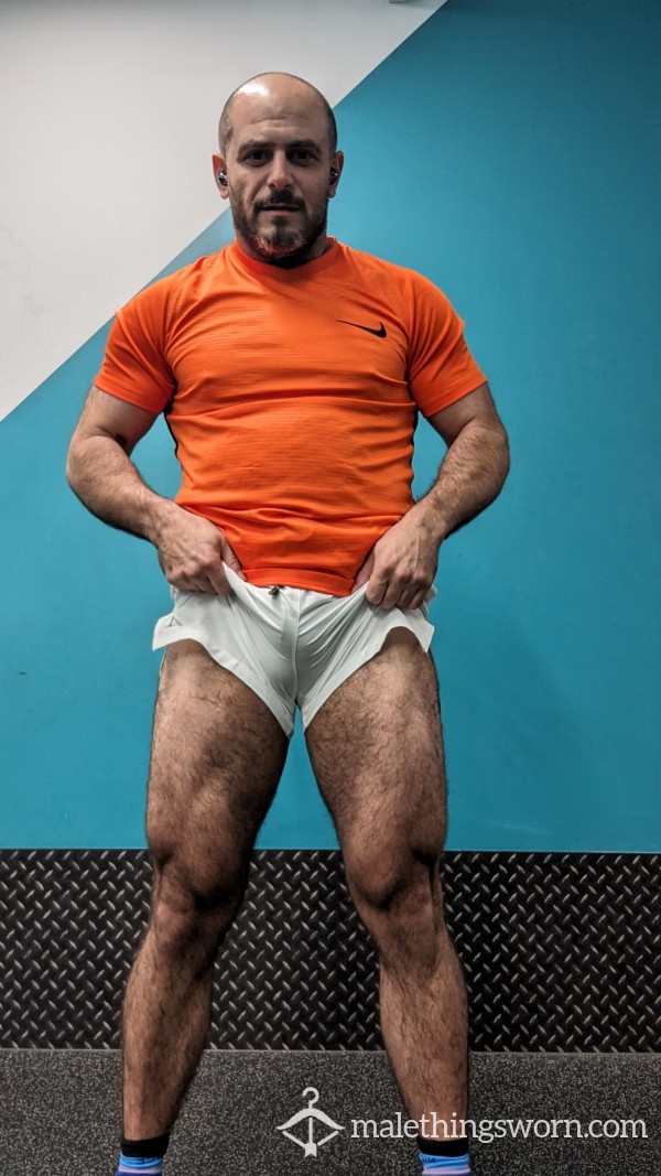 10 Pics Of My Thick Muscled Bear Legs Flexed