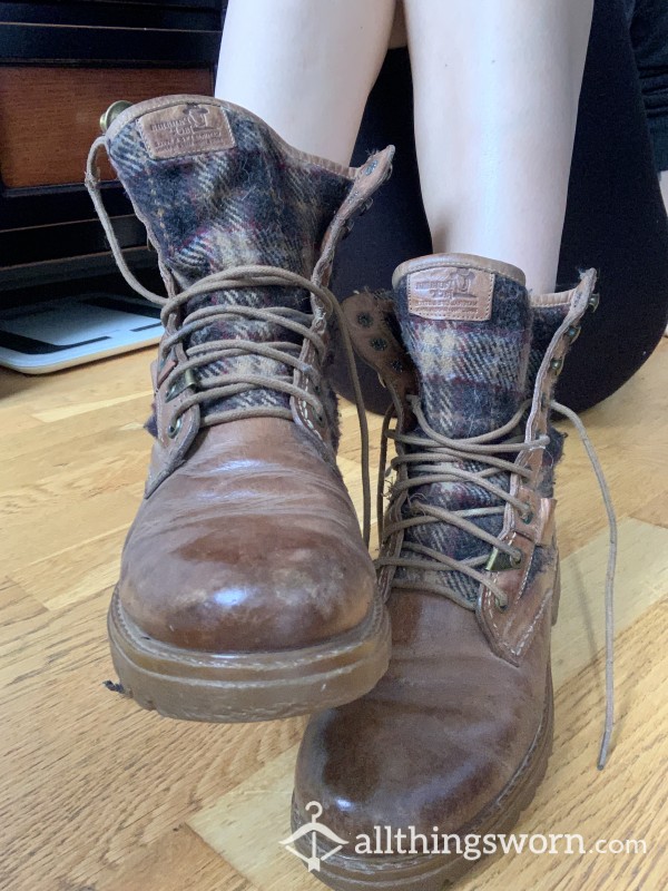 10 Year Worn Goddess' Brown Leather Boots