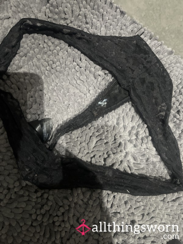 15+ Hour Wear Lacey Black Thong 💦