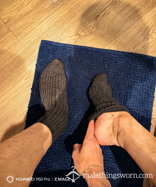 2 Days Sweaty Socks