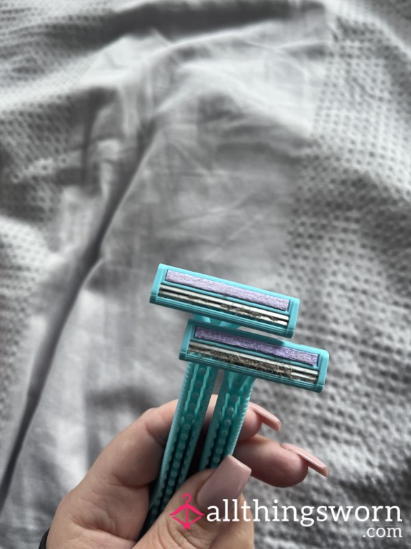 2 Used Razors