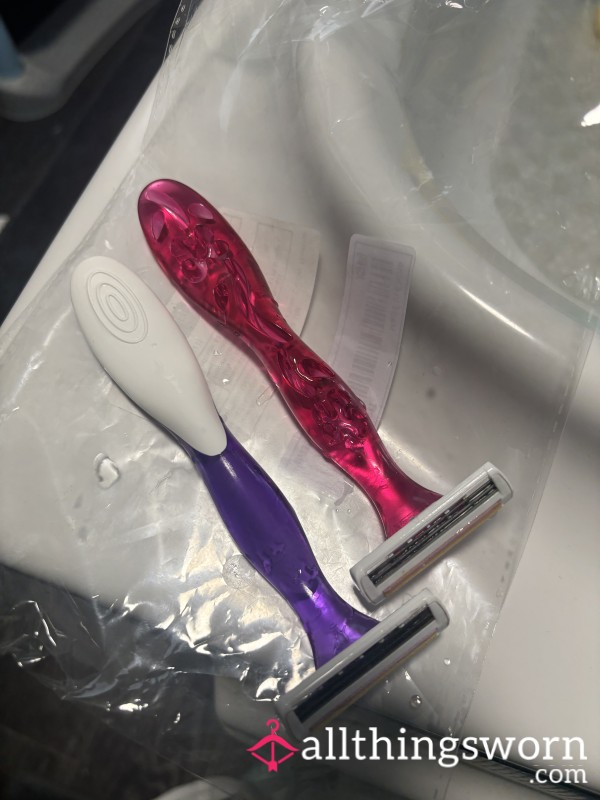 2 Used Razors