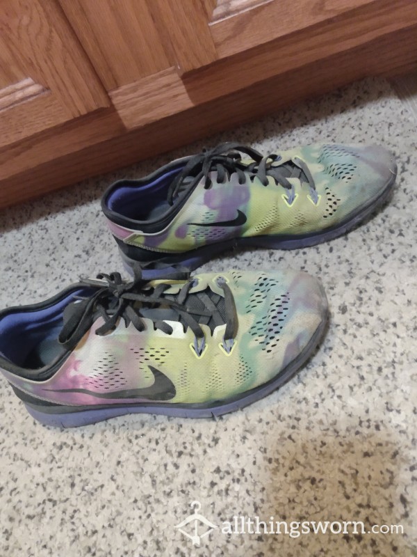 2015 Nikes Purple & Green Size 8