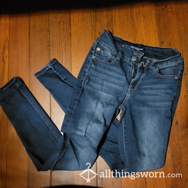 *3 DAYS WORN COMMANDO* JEANS $20