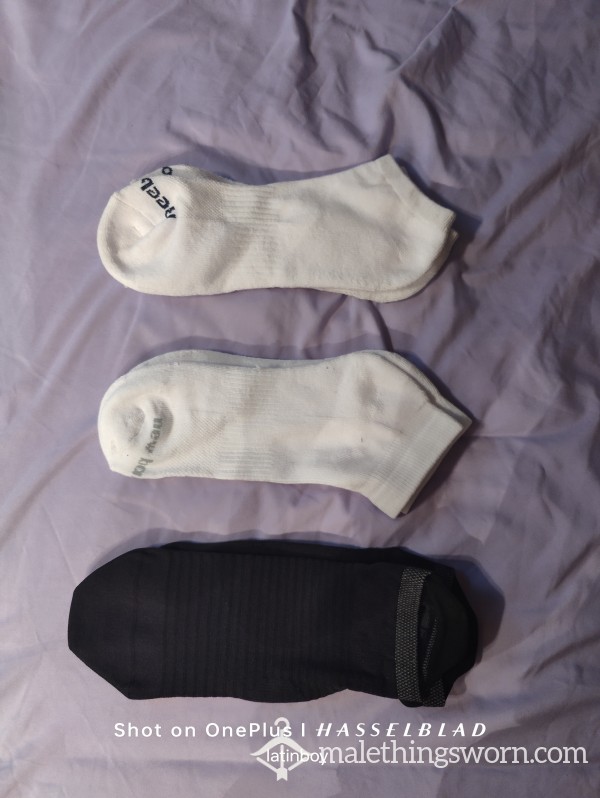 SOLD.3 Different Pairs Low Ankle Socks