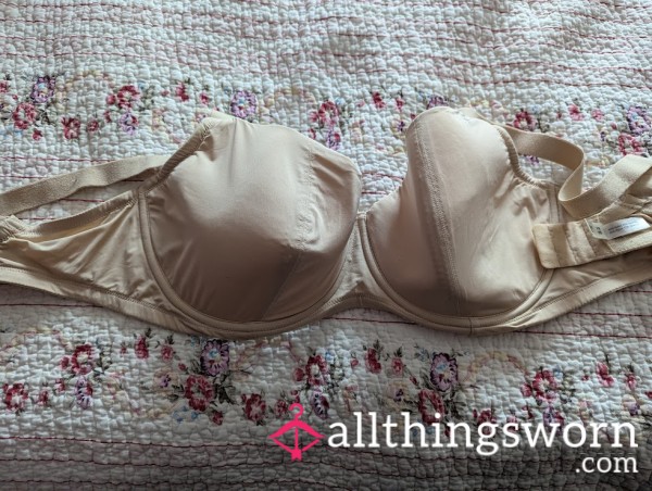 32I// Beige Bra