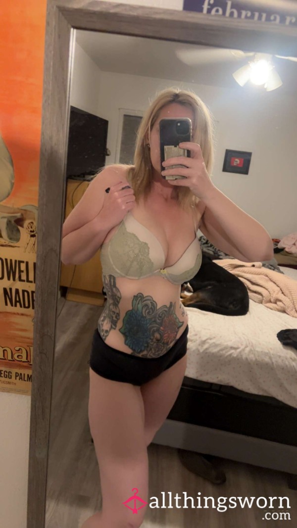 34DD Bra Very Comfy 🥰🥰🥰