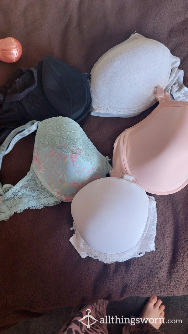 36/38 E Worn Bras