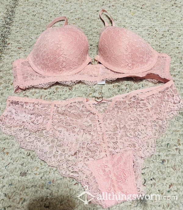 36b Bra And Panty Set M