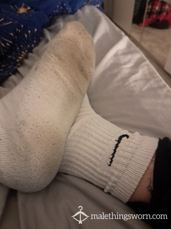 4 Day Worn White Nike Socks Size 11.