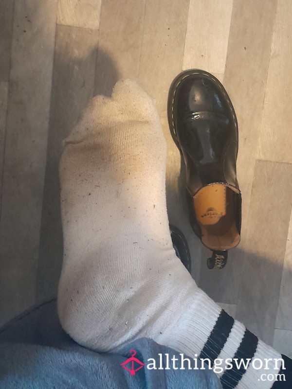 48 Hour Worn White Socks, My Scent Is Allll Over These Filthy Socks 🥵