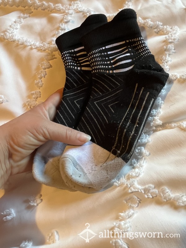 48hr Well Worn Socks