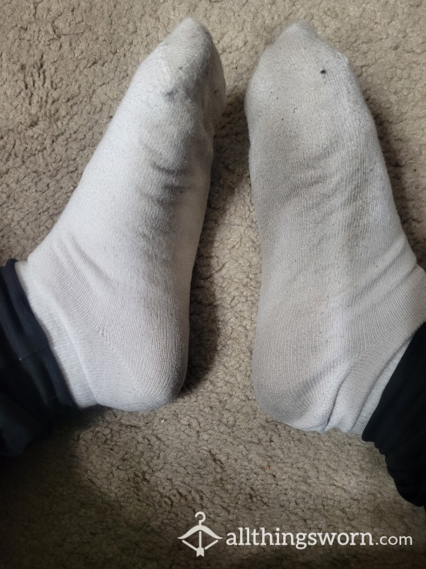 White Thin Cotton Ankle Socks