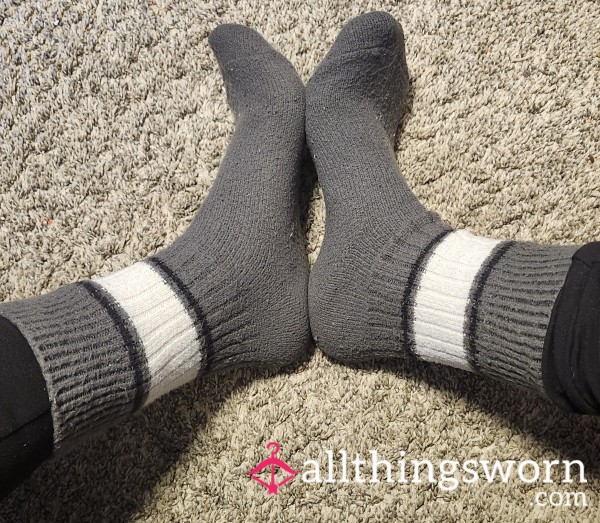 5 Day Worn Gray White Stripe Boot Socks