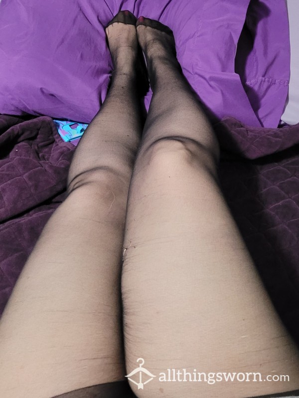 5 Pics Feet, Legs In Black Nylons