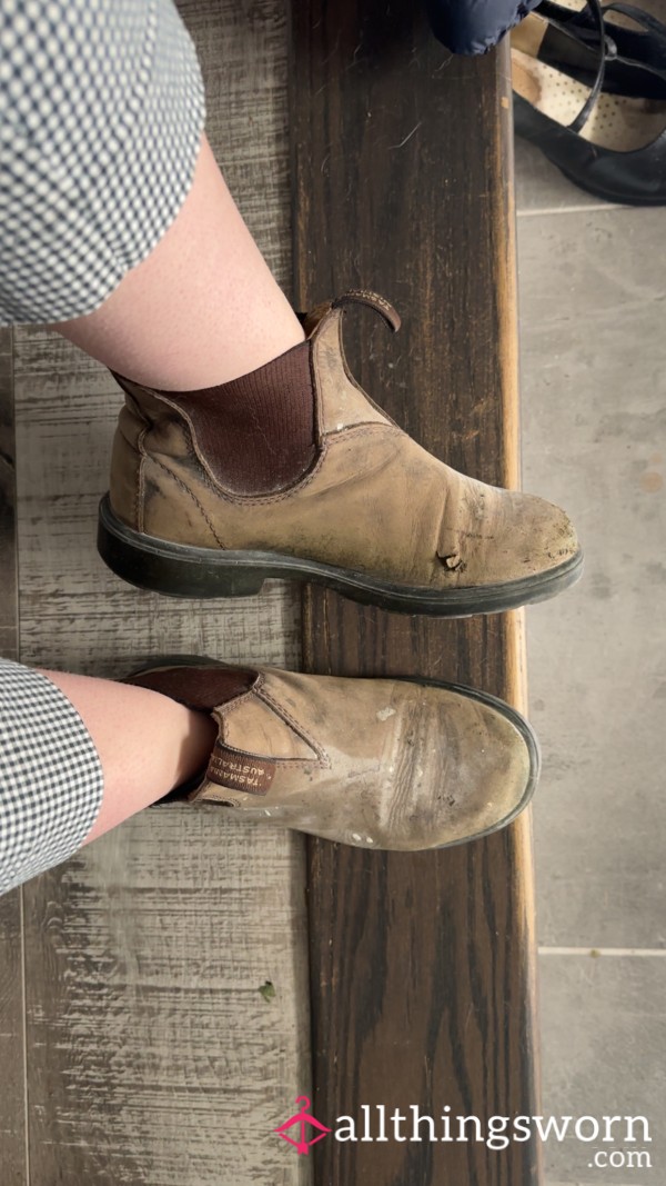 5+ Year Old Bluntstone Work Boots : EXTREMELY Well Worn (Holes In Soles)