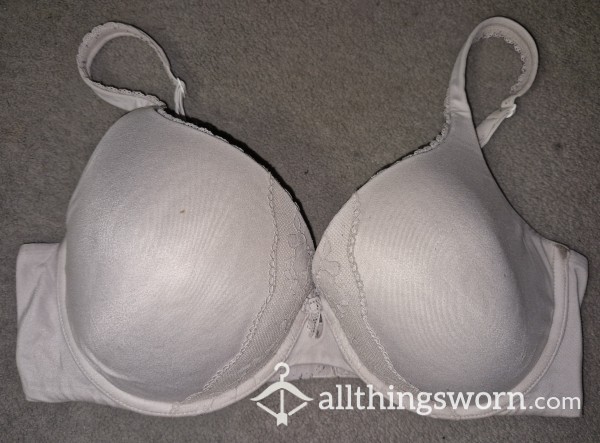 6 Year Old Dirty Whiteish Bra