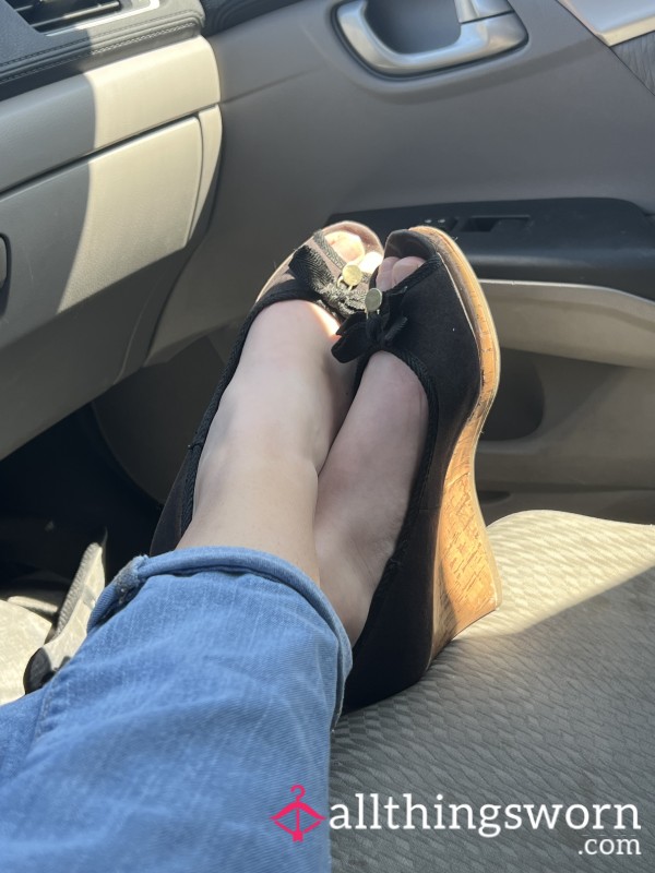 7.5 Black And Cork Wedges