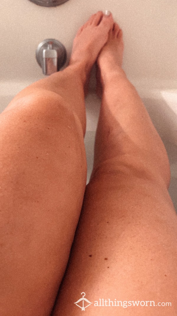 A Little Bathtime Tease