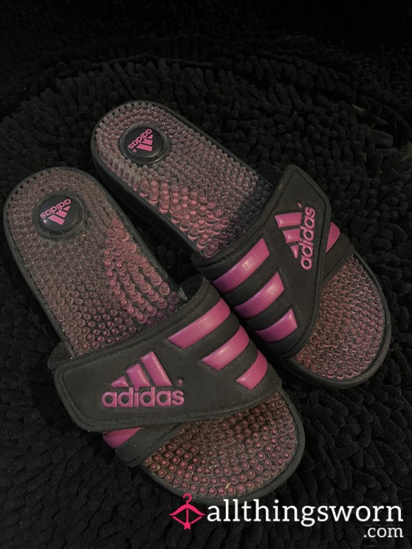 Adidas Adissage Sandals Size 6