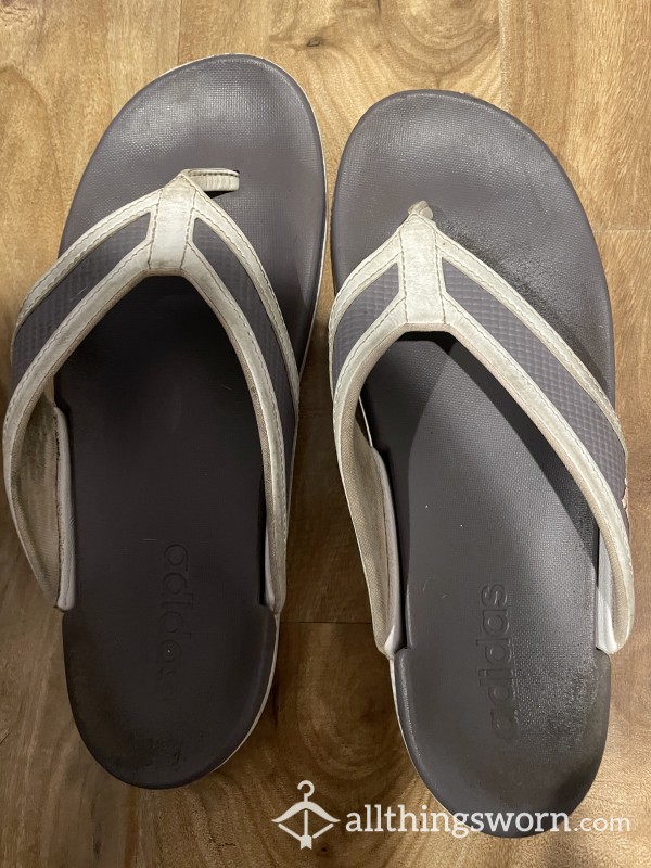 Adidas Well Worn Memory Foam Flip Flops