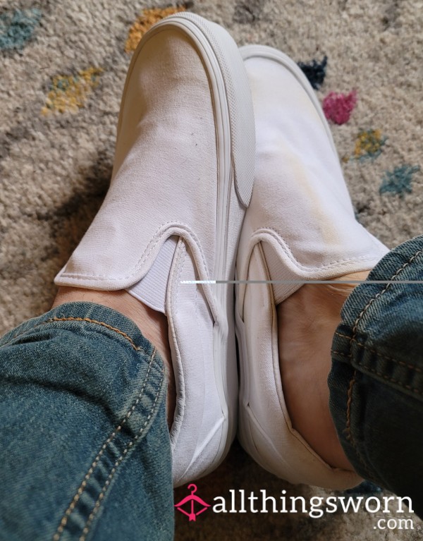 🤍 Worn & Smelly All White Old Skool Vans