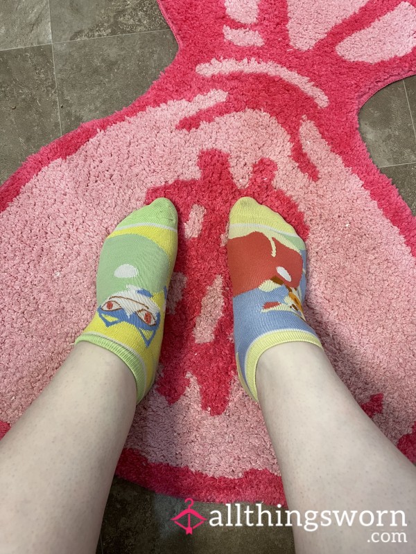 Animal Crossing Mismatched Socks – Cozy, Cute & Well-Loved