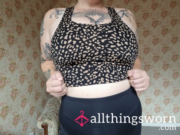 🍒 Well-Worn Leopard Print Sports Bra