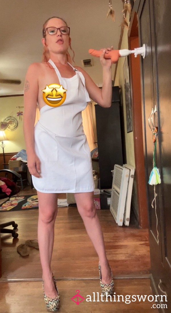 Apron And Toy Vid 11 Min