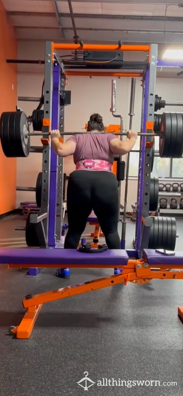 Back Side Video Squatting 370lbs