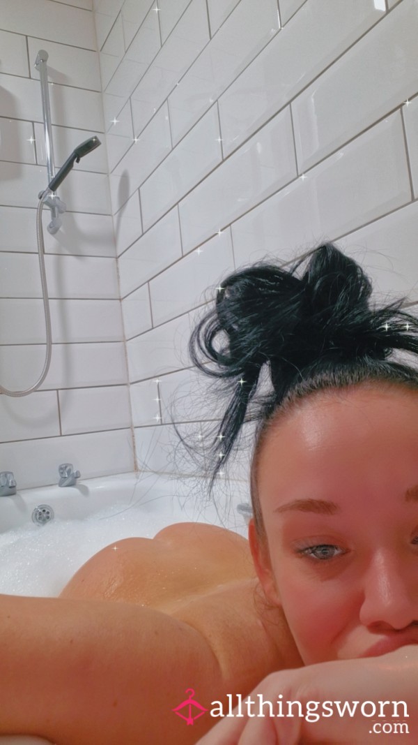 Bath Time 🧖‍♀️🥵