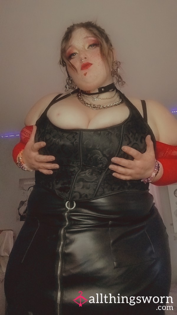 BBWBaddie Love Taking Pics And Making Vids