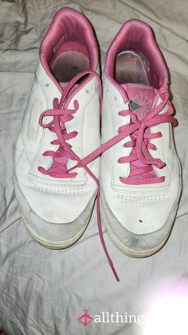 Beat Up,dirty Pink And White Rebok Sneakers