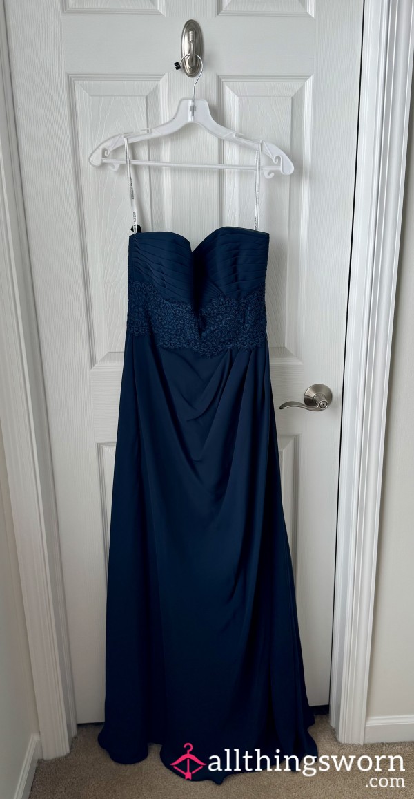 Beautiful Strapless Bridesmaid Dress