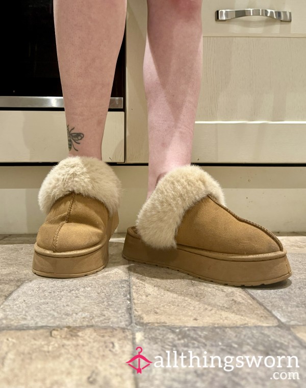 Beige Fur Lined Slipper