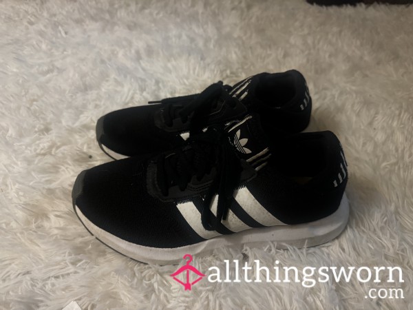 Black Adidas 8.5