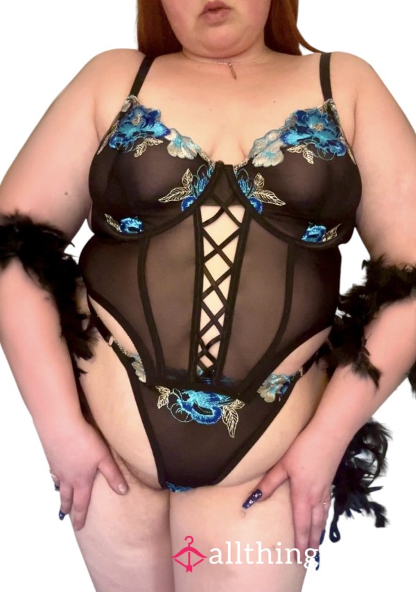 🦋 Black And Blue Flor*l Corset Style Lingerie Set With Thong 🦋