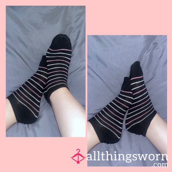 BLACK ANKLE SOCKS WITH PINK/BEIGE STRIPES - WORN 3 DAYS 💦