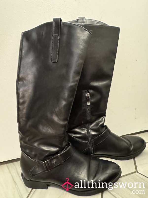 Black Boots Made To Walk Straight Into Your Hands