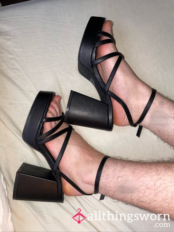 Black Chunky Platform Heels With Straps - Old & Dirty