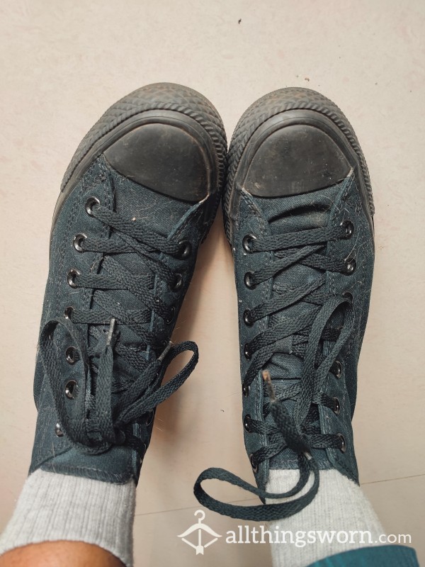 Black Cla**ic Converse 🤣 Naturally Sweaty Feet 🐾 Size 5