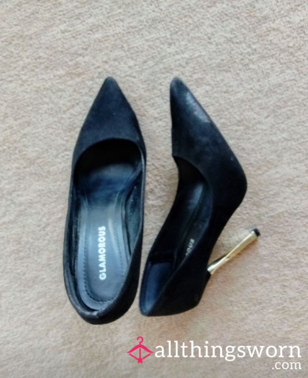 Black Feminine Well Worn Heels Size 4 🌹🌹