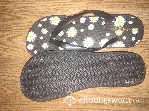 Black Flip Flops With Little Daisys