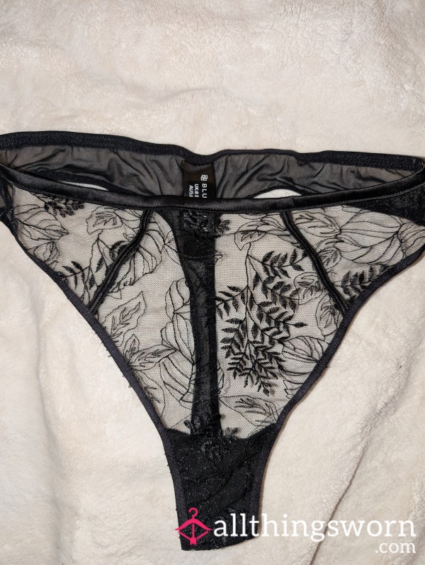 Black Flor*l Lace Thong