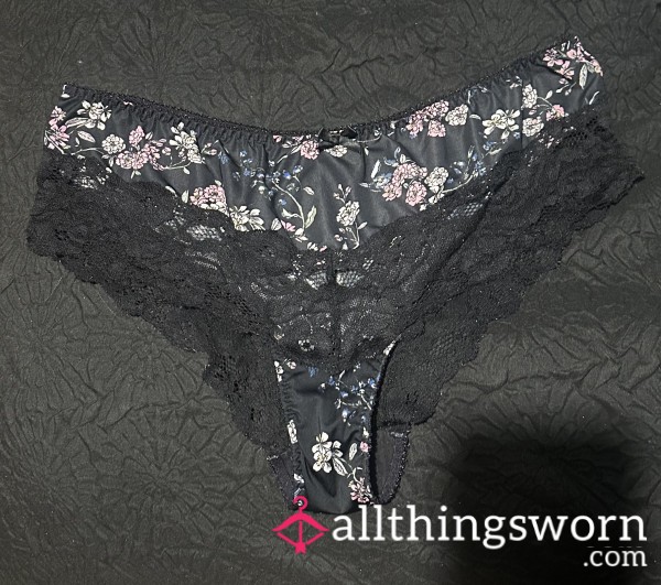 Black Flor*l Panties With Lace