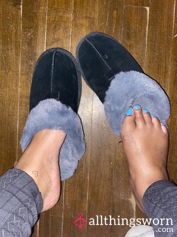 Black Fuzzy Warm Slippers I Wear Barefoot