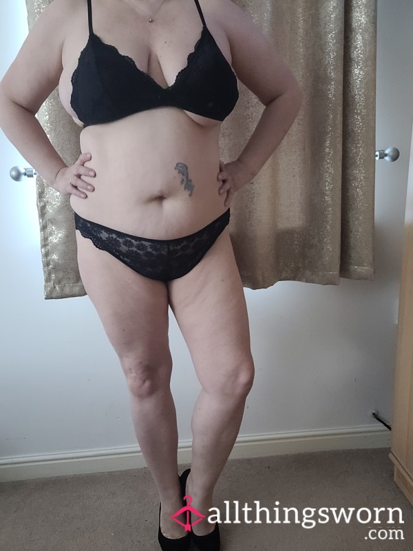 Black Lace Bra And Knickers