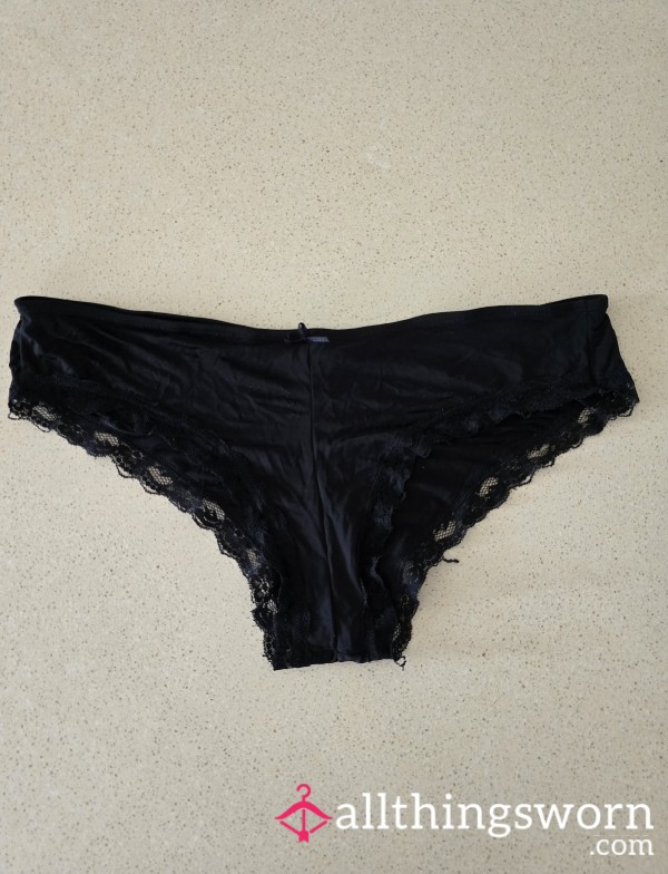 Black Lace Cheeky Thong - Well Loved